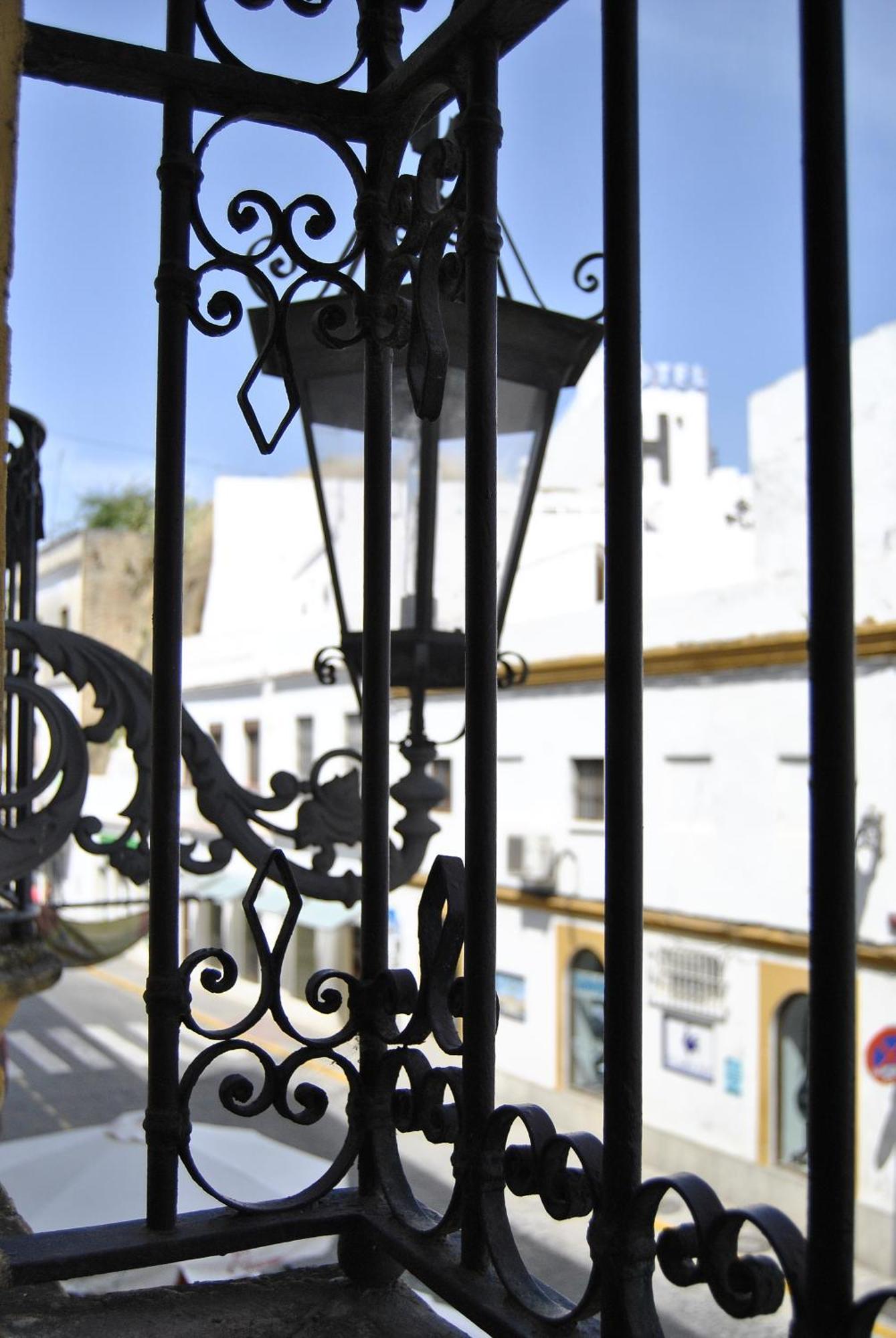 Hotel La Fonda Del Califa Arcos de la Frontera Bagian luar foto